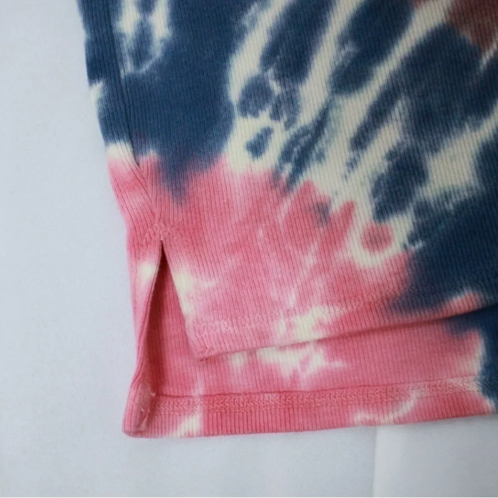 Lovers and Friends Angela Mini Skirt in Hot Tie Dye, size Large
